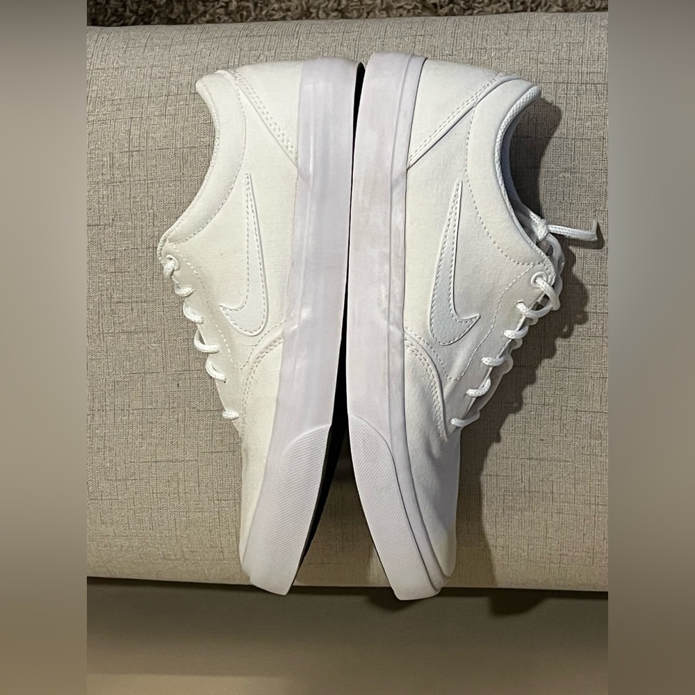 Nike SB Charge White Canvas Sneakers, size 10 - Picture 6 of 9